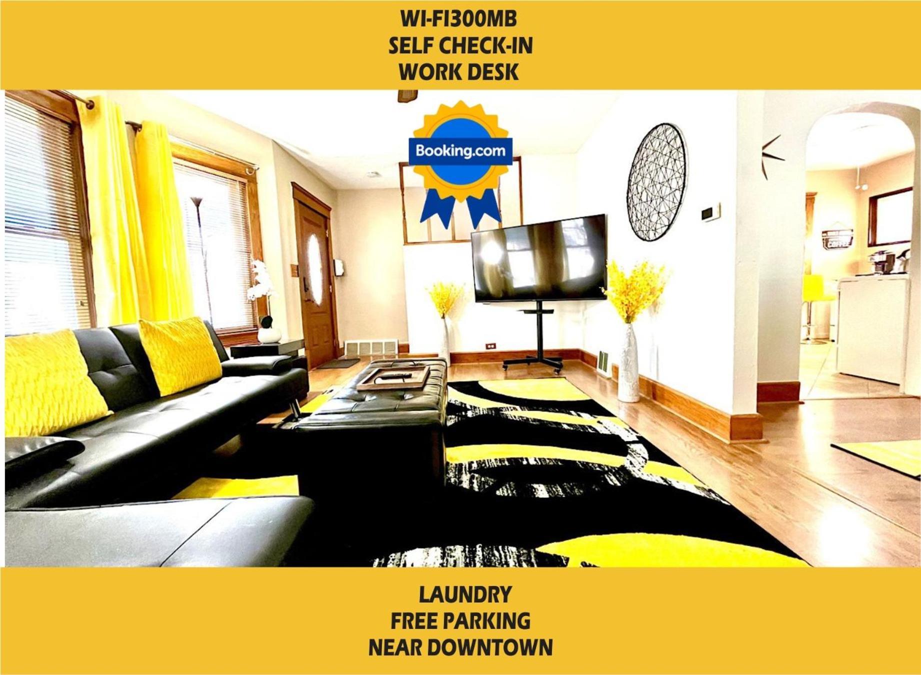 The Amber Retreat - Brooklyn Centre Comfort - Charming Space For Families, Couples & Business Travelers Near Downtown - With 300Mb Wifi, Parking & Self Check-In Cleveland Ngoại thất bức ảnh